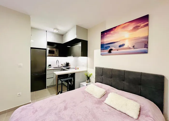 Modern Studio In Elliniko 5 Mins From Metro